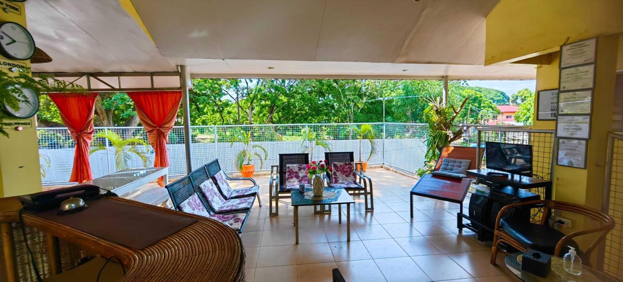 Las Residencias Bed And Breakfast Puerto Princesa Dış mekan fotoğraf