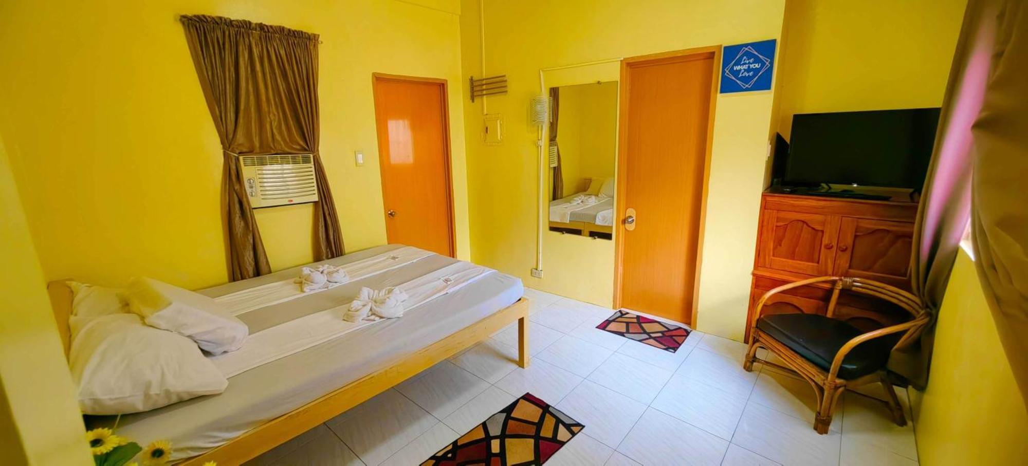 Las Residencias Bed And Breakfast Puerto Princesa Dış mekan fotoğraf