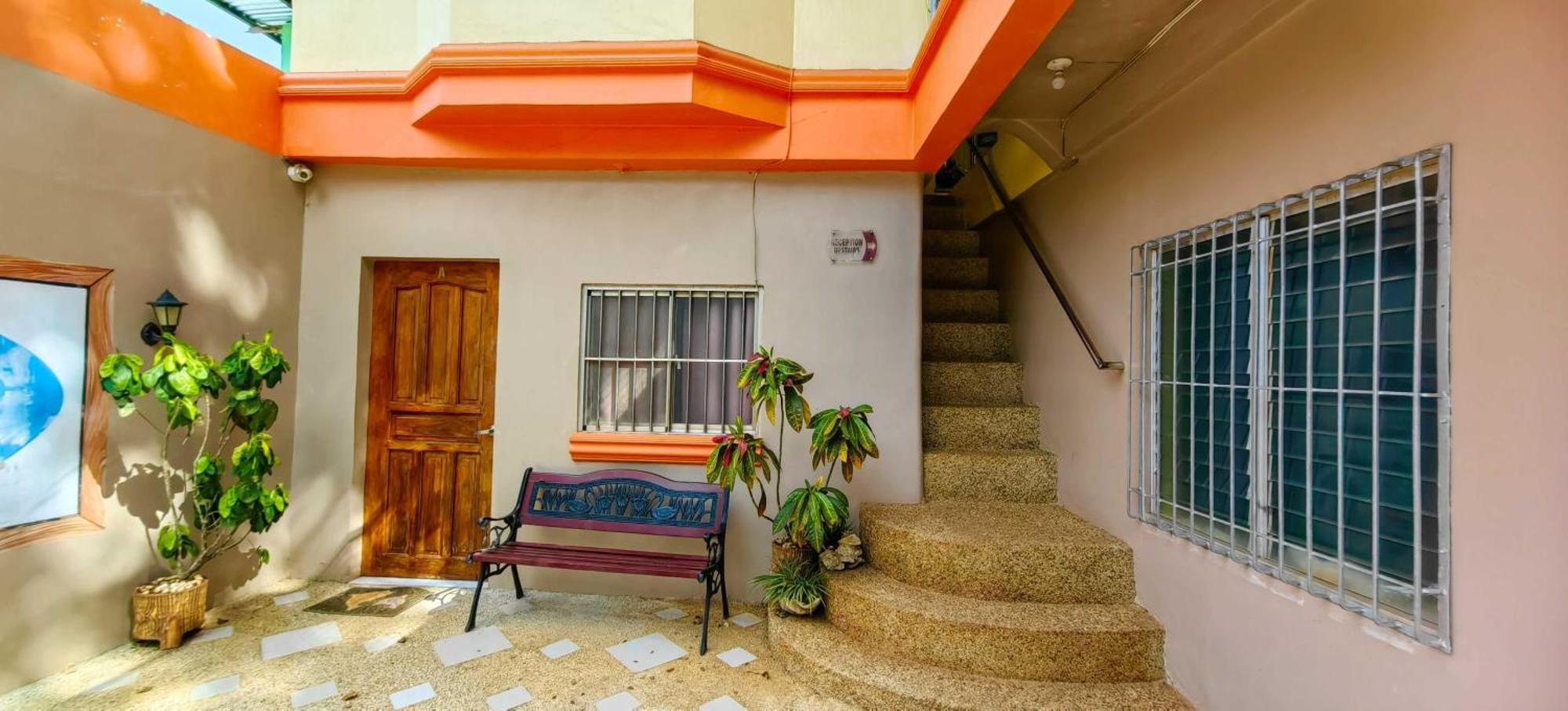 Las Residencias Bed And Breakfast Puerto Princesa Dış mekan fotoğraf