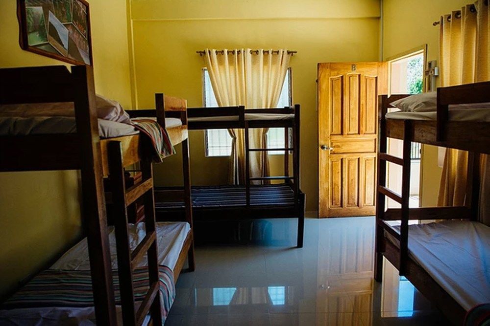 Las Residencias Bed And Breakfast Puerto Princesa Dış mekan fotoğraf